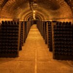 Endlose Keller voller Flaschen bei Moët et Chandon