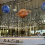 Rezeption in der Eingangshalle von Nicolas Feuillatte